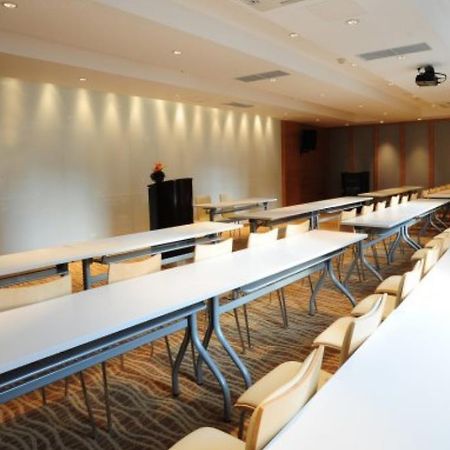 Ji Hotel Urumqi Hongshan Branch Zewnętrze zdjęcie